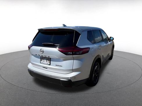 Used 2024 Nissan Rogue SV image 15