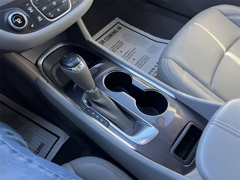 Used 2020 Chevrolet Malibu LT image 20