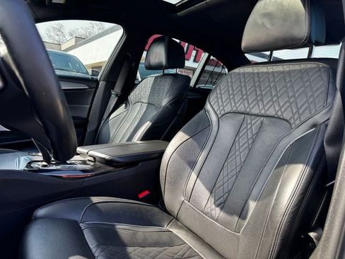 Used 2019 BMW M550i xDrive AWD/4WD image 14