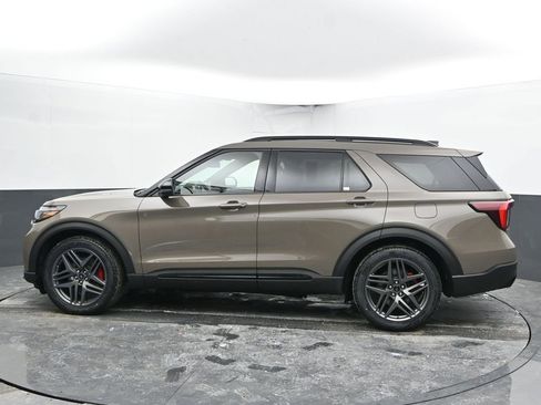 New 2026 Ford Explorer ST w/ Sun And Sound Package image 7
