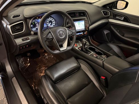 Used 2017 Nissan Maxima 3.5 SL FWD image 4