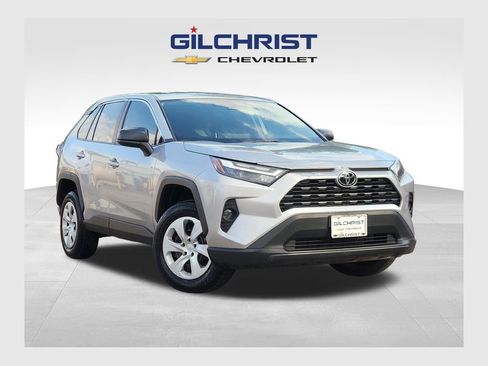Used 2025 Toyota RAV4 LE image 1