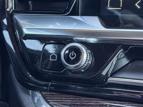 Used 2024 GMC Sierra 1500 SLE image 26