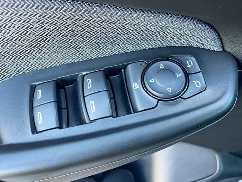 Used 2024 Chevrolet TrailBlazer LT FWD image 17