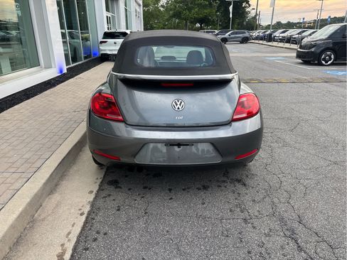 Used 2013 Volkswagen Beetle TDI FWD image 12