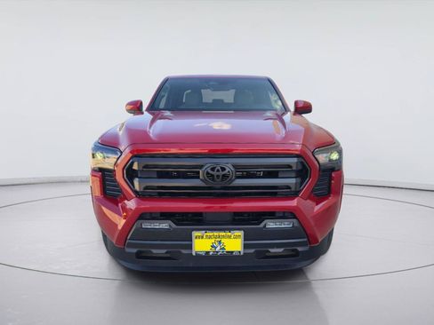 Used 2025 Toyota Tacoma SR5 RWD image 8