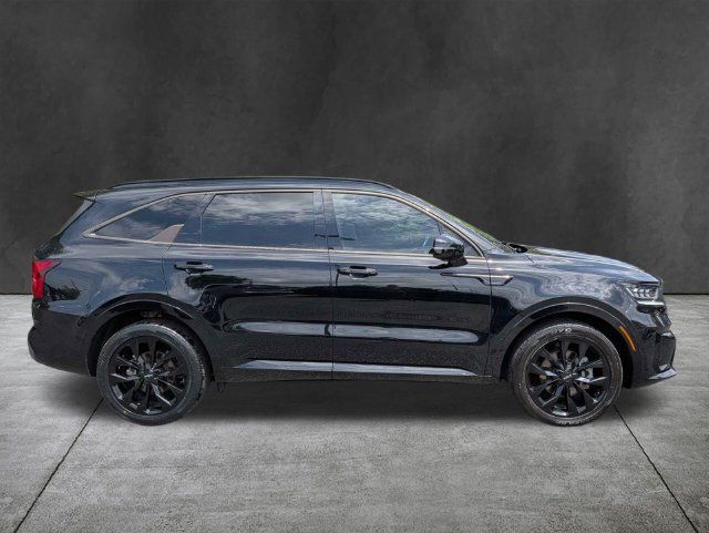 Used 2023 Kia Sorento SX FWD image 4