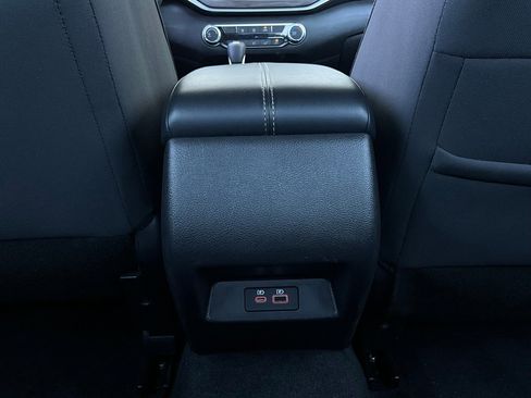 Used 2025 Nissan Altima 2.5 SV image 13