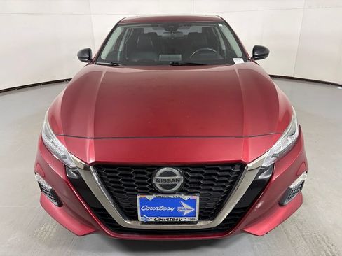 Used 2021 Nissan Altima 2.0 SR FWD image 3