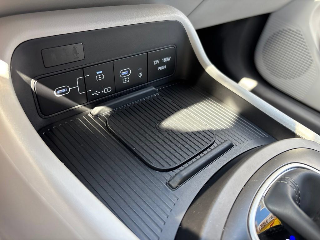 New 2026 Hyundai Kona SEL Sport AWD/4WD image 30