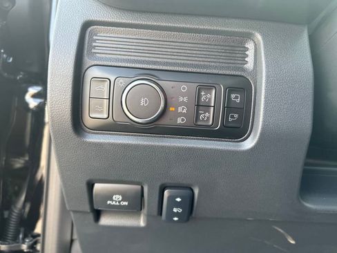 New 2025 Ford F250 Platinum w/ FX4 Off-Road Package image 23