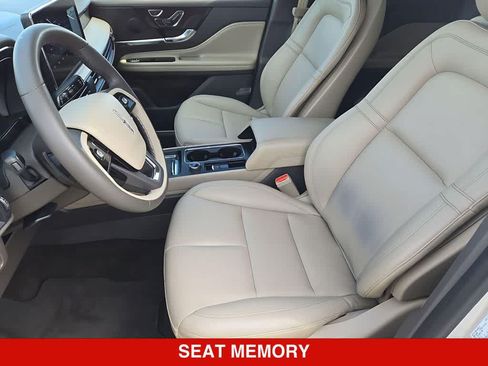 Used 2023 Lincoln Corsair FWD image 17