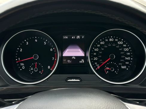 Used 2021 Volkswagen Tiguan SE R-Line image 32