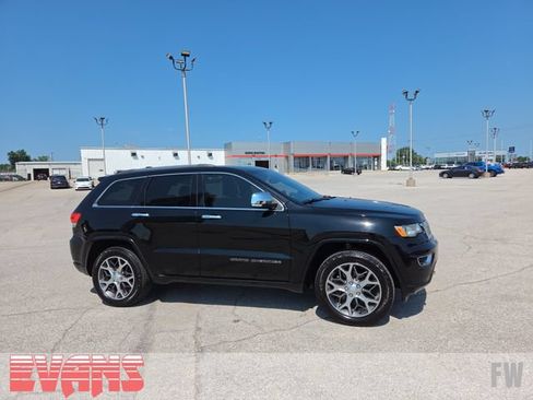 Used 2019 Jeep Grand Cherokee Overland AWD/4WD image 2