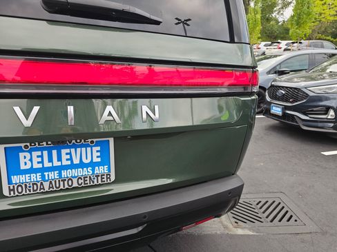 Used 2023 Rivian R1S Adventure AWD/4WD image 20
