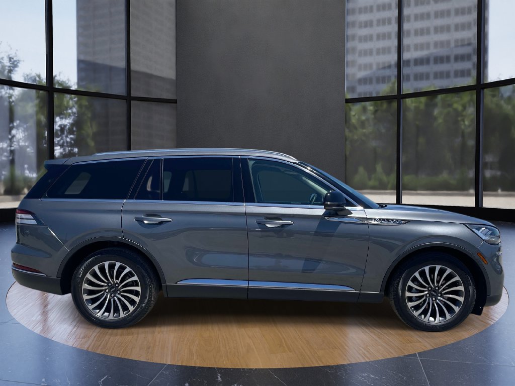 Certified 2023 Lincoln Aviator 2WD w/ Premium Package image 2