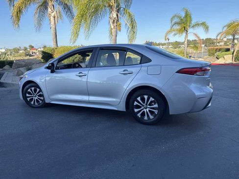 Used 2022 Toyota Corolla LE image 15