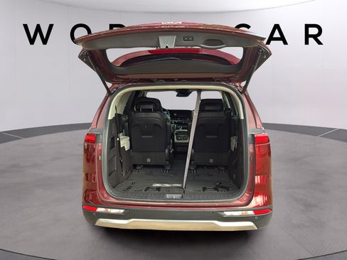 Used 2022 Kia Carnival SX Prestige FWD image 18