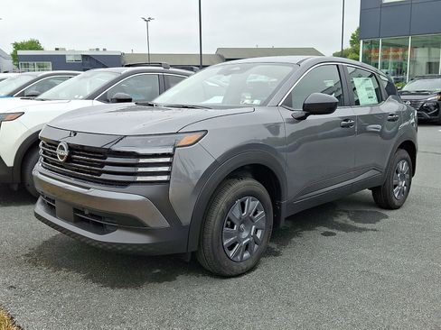 New 2026 Nissan Kicks S FWD image 3