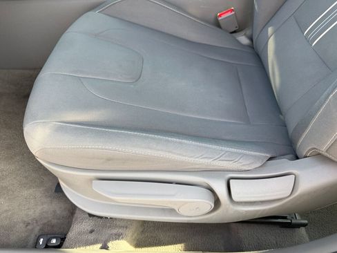 Used 2024 Hyundai Elantra SEL FWD image 19