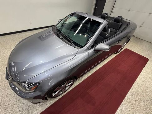 Used 2012 Lexus IS 350C w/ Luxury Pkg RWD image 17