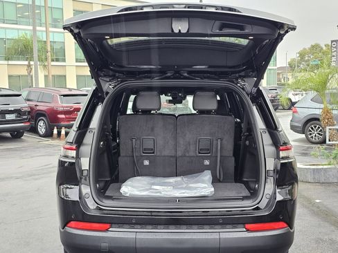 New 2025 Jeep Grand Cherokee L Altitude image 7