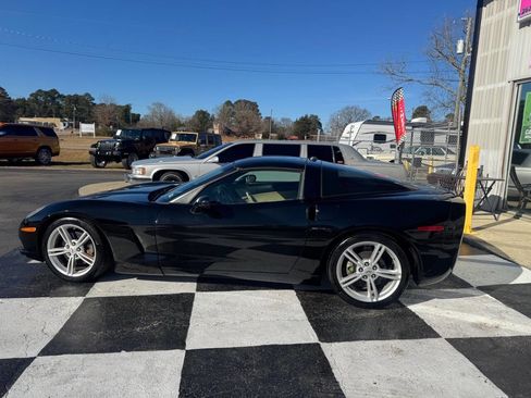 Used 2005 Chevrolet Corvette Coupe w/ Preferred Equipment Group image 7