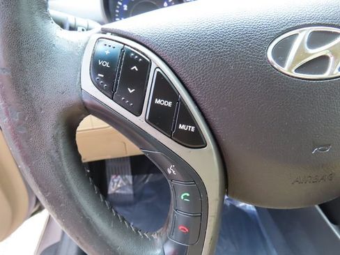 Used 2013 Hyundai Elantra Limited w/ Technology Pkg FWD image 21