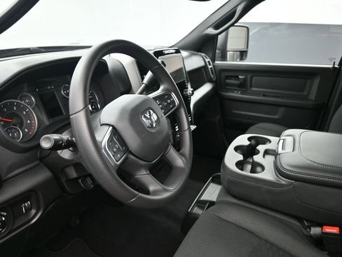 New 2026 RAM 2500 Tradesman AWD/4WD image 18