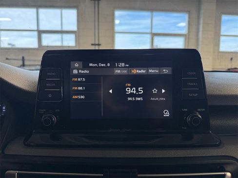 Used 2022 Kia Seltos LX image 17