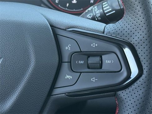 New 2026 Chevrolet Trax RS w/ Sunroof Package image 15