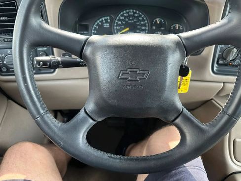 Used 2001 Chevrolet Silverado 1500 LS RWD image 13