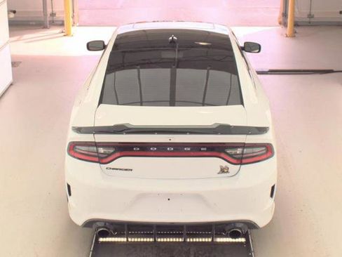 Used 2018 Dodge Charger R/T Scat Pack image 5