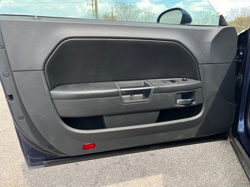 Used 2013 Dodge Challenger SXT Plus image 10