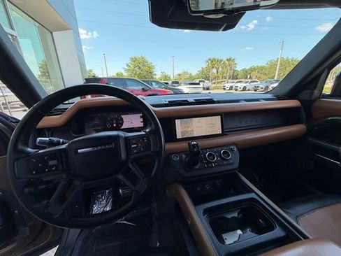 Certified 2020 Land Rover Defender 110 X image 17