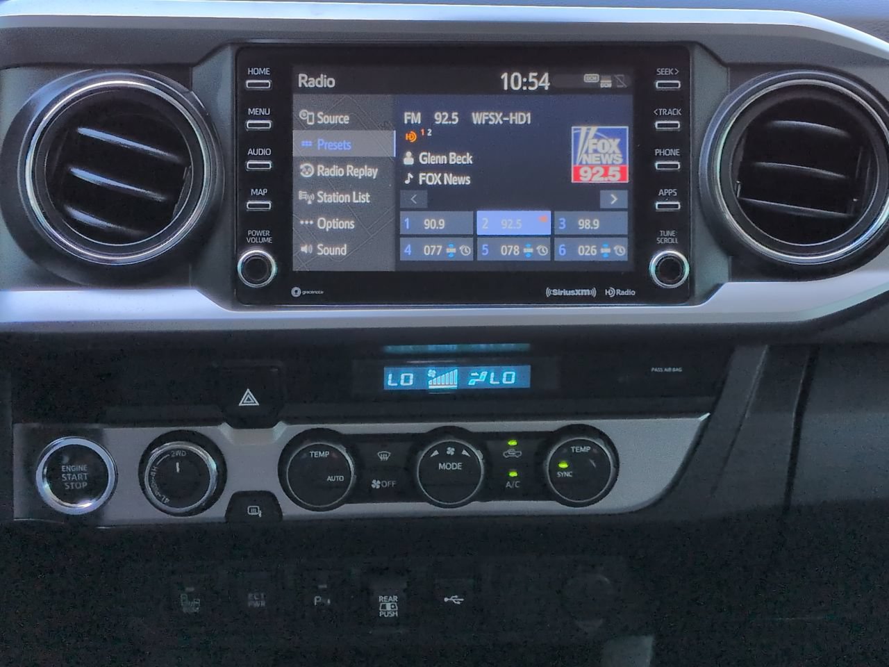 Used 2023 Toyota Tacoma SR5 AWD/4WD image 18