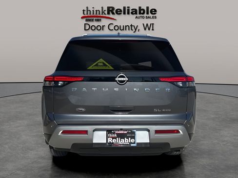 Used 2025 Nissan Pathfinder SL AWD/4WD image 5
