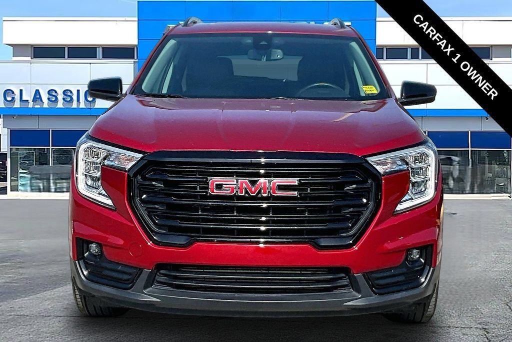 Used 2024 GMC Terrain SLT w/ Elevation Edition AWD/4WD image 18