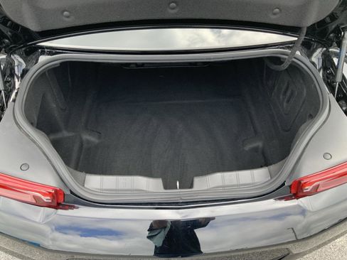 Used 2019 Chevrolet Camaro LT w/ Technology Package RWD image 10