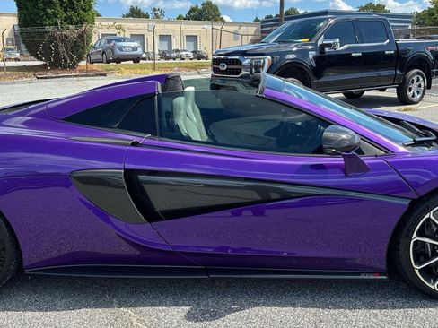 Used 2019 McLaren 570S Spider RWD image 10