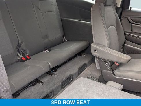 Used 2017 Chevrolet Traverse LT image 34