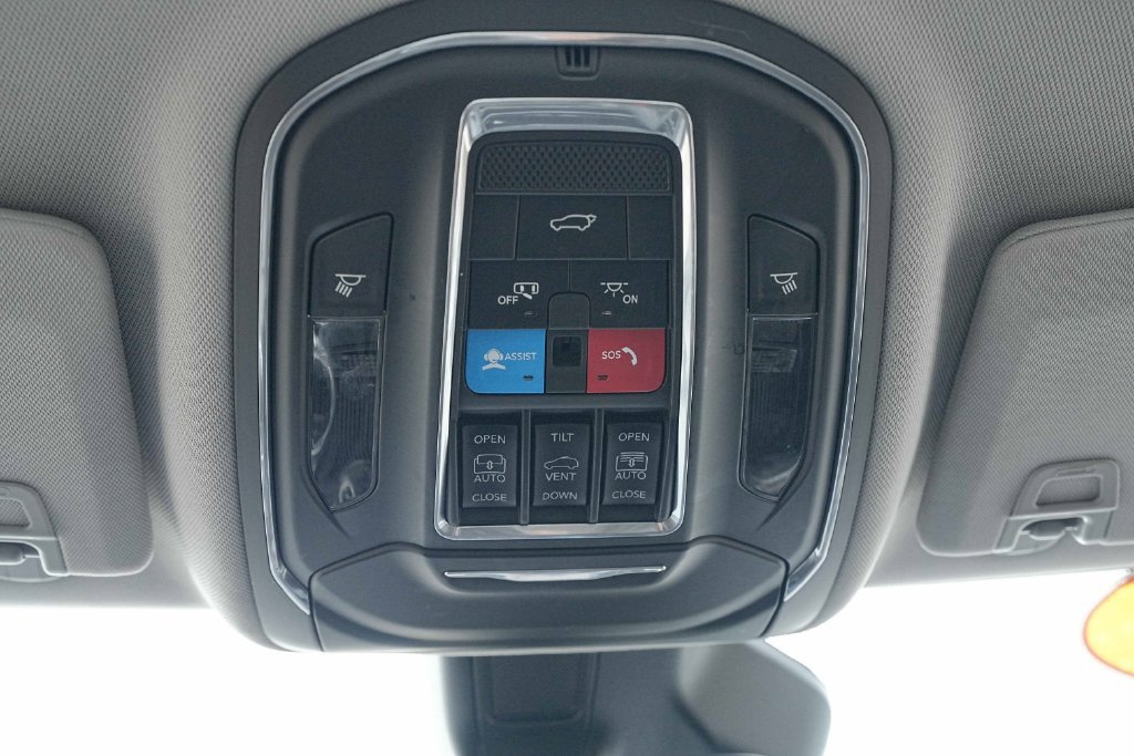 Used 2024 Jeep Grand Cherokee Limited 4xe AWD/4WD image 38