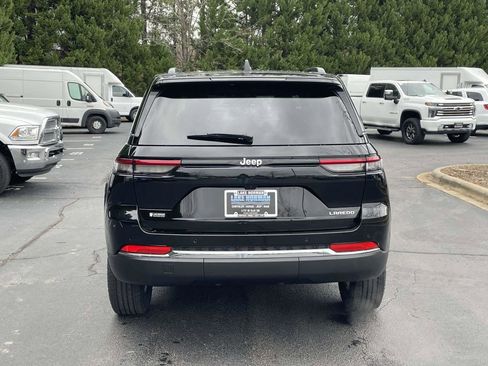 New 2025 Jeep Grand Cherokee Laredo w/ Luxury Tech Group I image 8