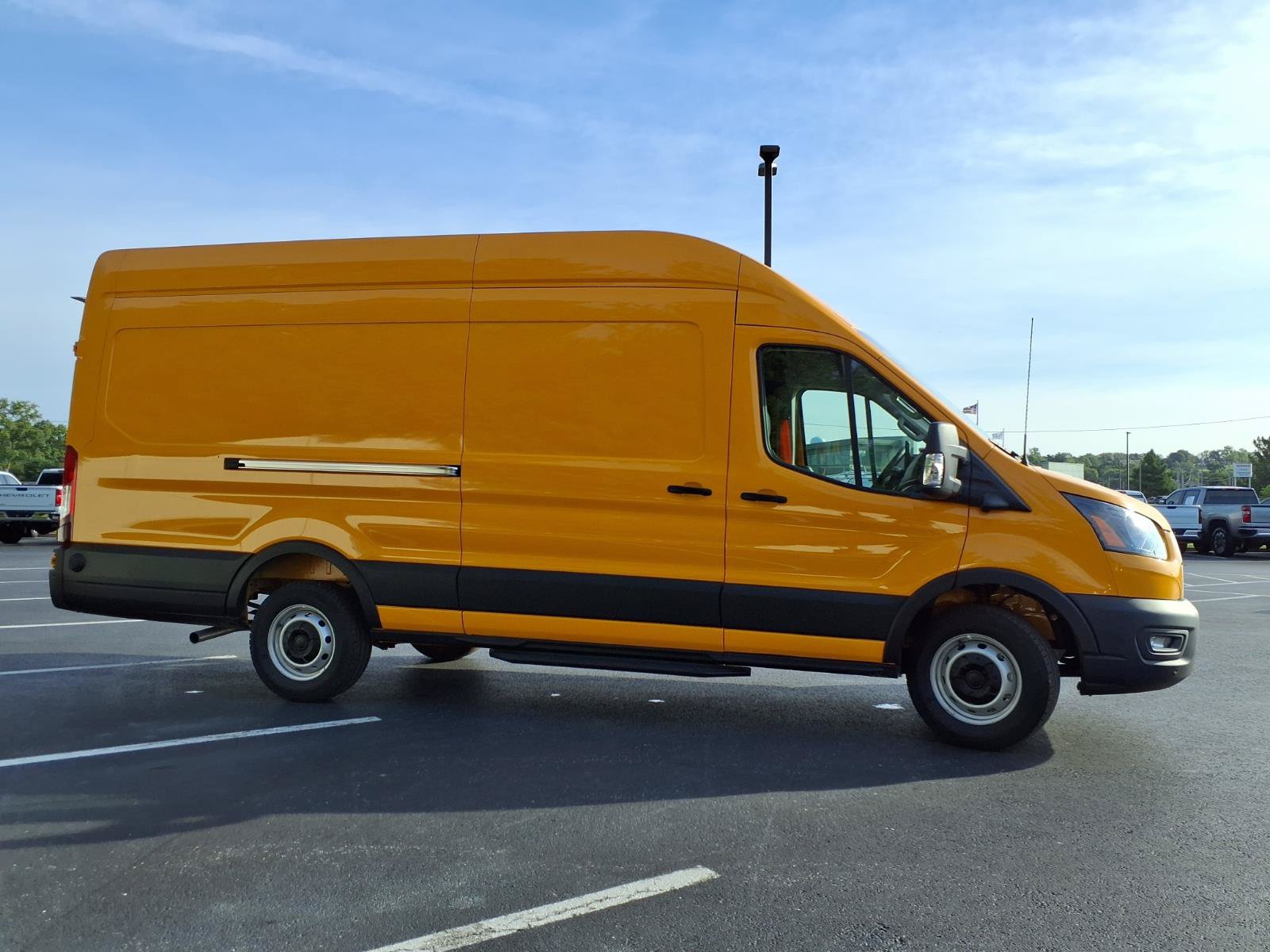 Used 2026 Ford Transit 250 148 High Roof Extended w/ Load Area Protection Package RWD image 28