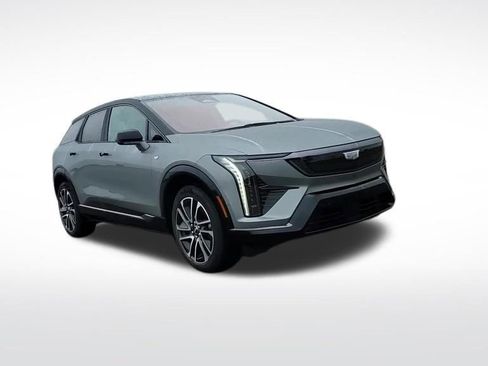 New 2026 Cadillac Optiq Sport 1 w/ LPO, Floor Liner Package image 9