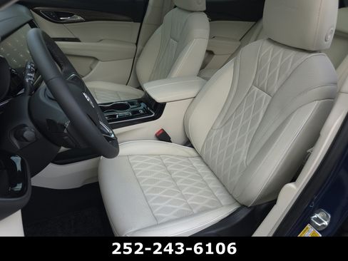 Used 2023 Buick Envision Avenir FWD image 9