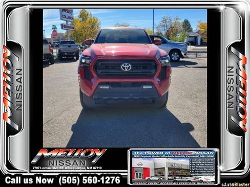 Used 2025 Toyota Tacoma SR5 image 5