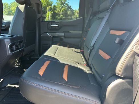 Used 2019 GMC Sierra 1500 AT4 w/ AT4 Premium Package AWD/4WD image 21
