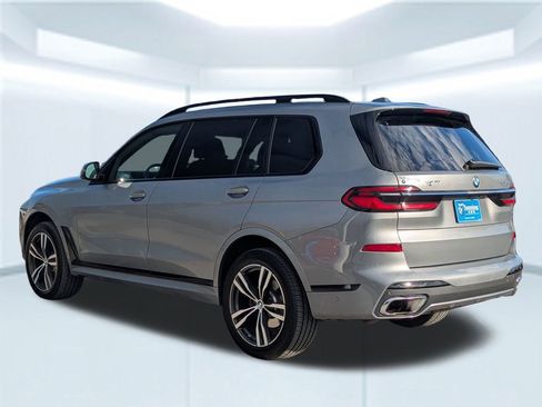 Used 2023 BMW X7 xDrive40i w/ Executive Package image 4