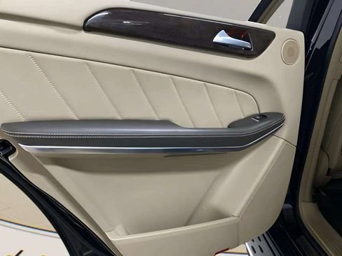 Used 2013 Mercedes-Benz GL 450 4MATIC image 63